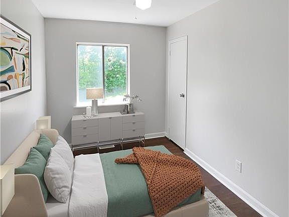 4th image of 8315 Ella Ave