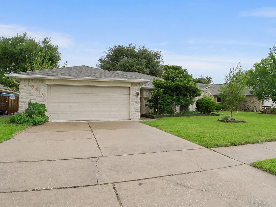 1st image of 10315 Hollow Canyon Ct