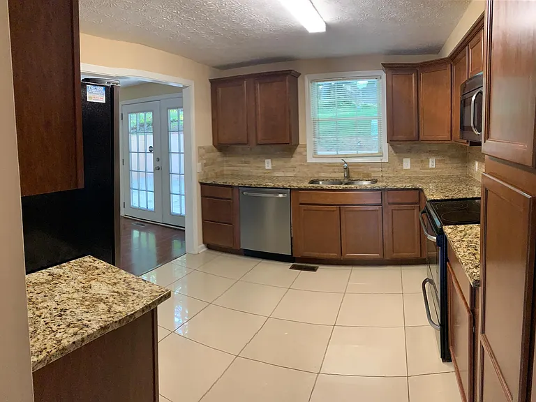 158 Wynnmeade Pkwy — Photo 11
