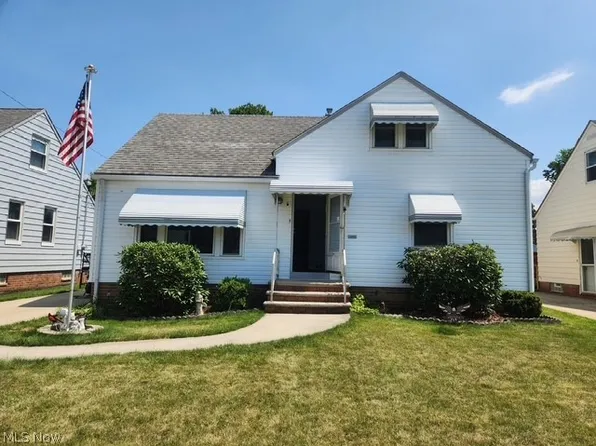 28928 Blissfield Dr, Eastlake, OH 44095
