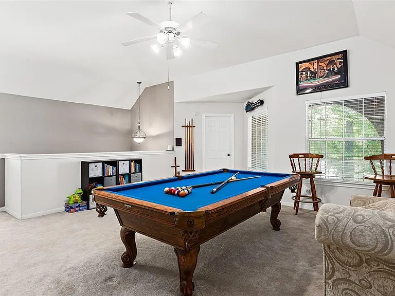 2 Hollow Glen Pl — Photo 29