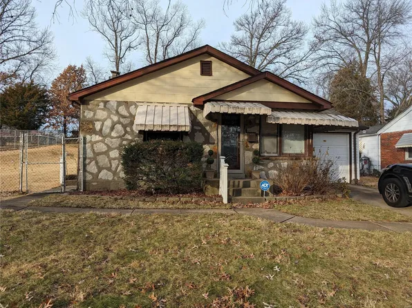 1937 Stillwater Dr, Saint Louis, MO 63114