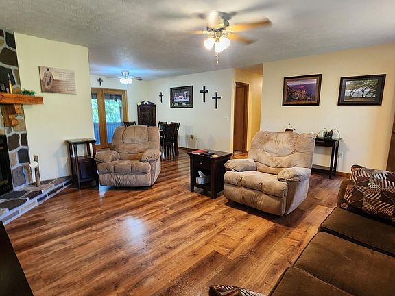 4th image of 3317 Tanglewood Dr
