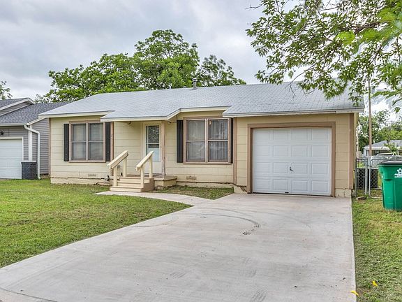 3rd image of 2613 Guadalupe St