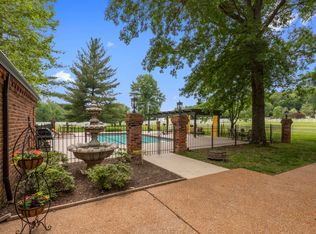 1165 Wild Horse Creek Rd, Chesterfield, MO 63005