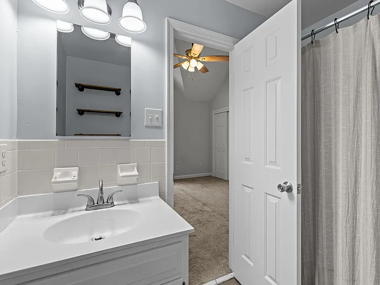 849 Baldwin Ave #2H — Photo 15