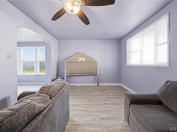 5th image of 65 Parkridge Ave