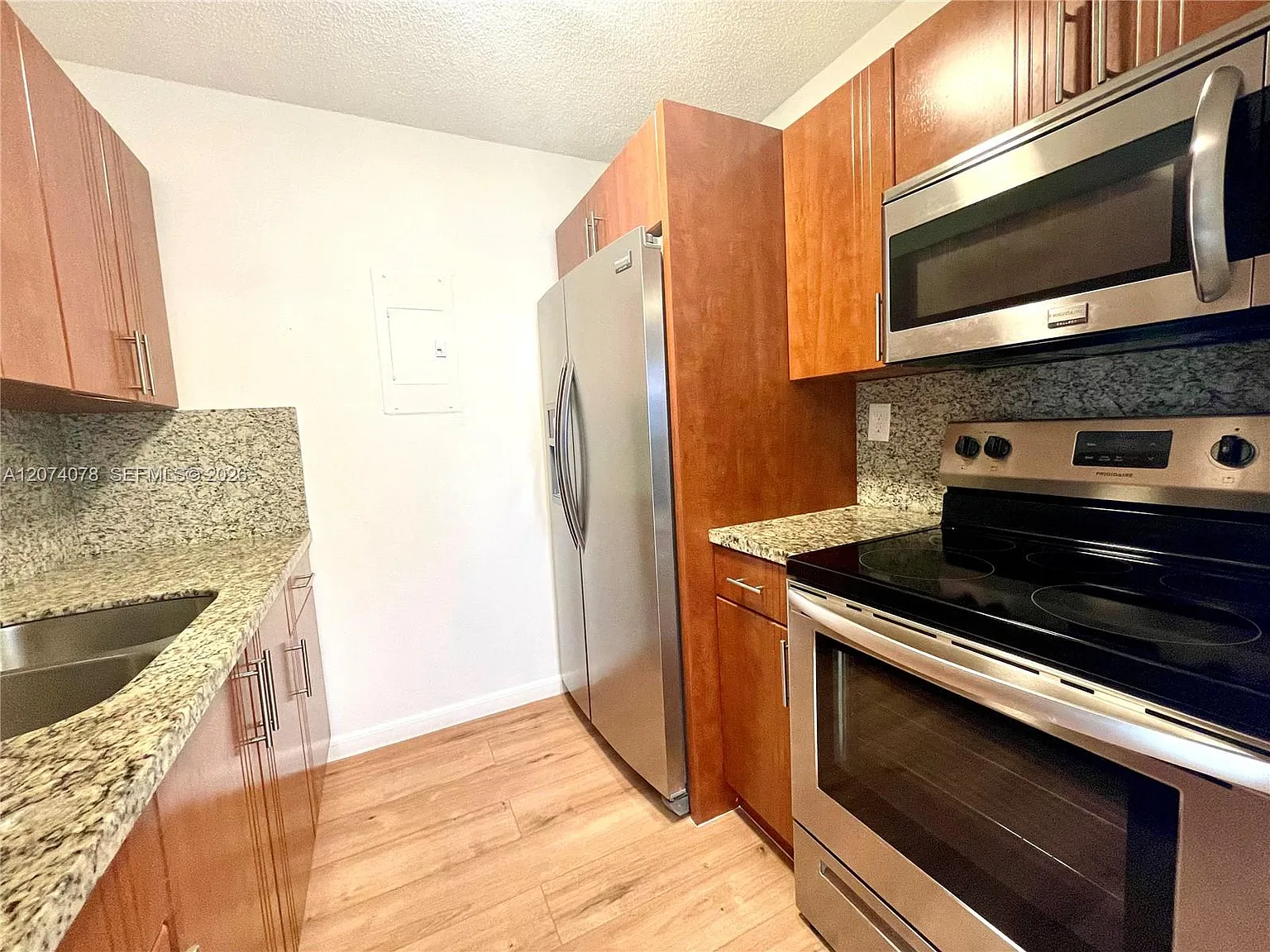 Magnolia Lane Condo — Photo 4