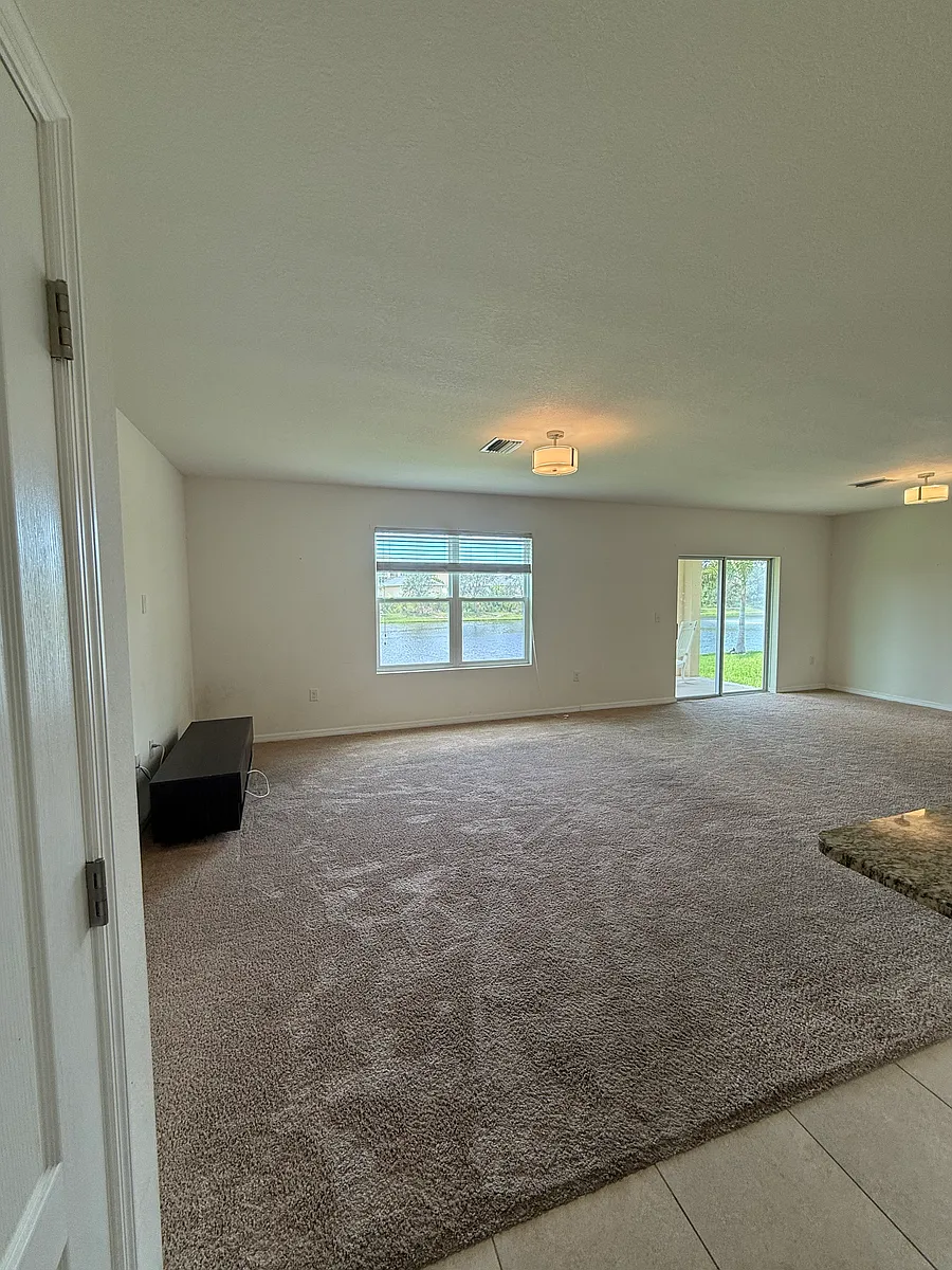 Building Photo - 4834 San Palermo Dr
