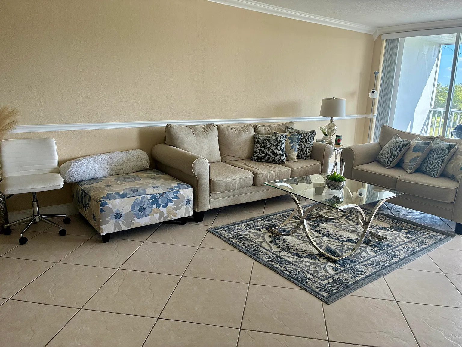 2 bed, 2.0 bath, 1100 sqft, $1,950 — Photo 3