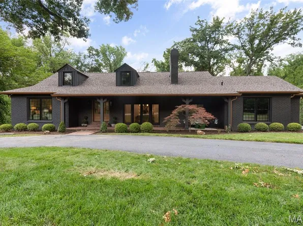9 Sumac Ln, Saint Louis, MO 63124