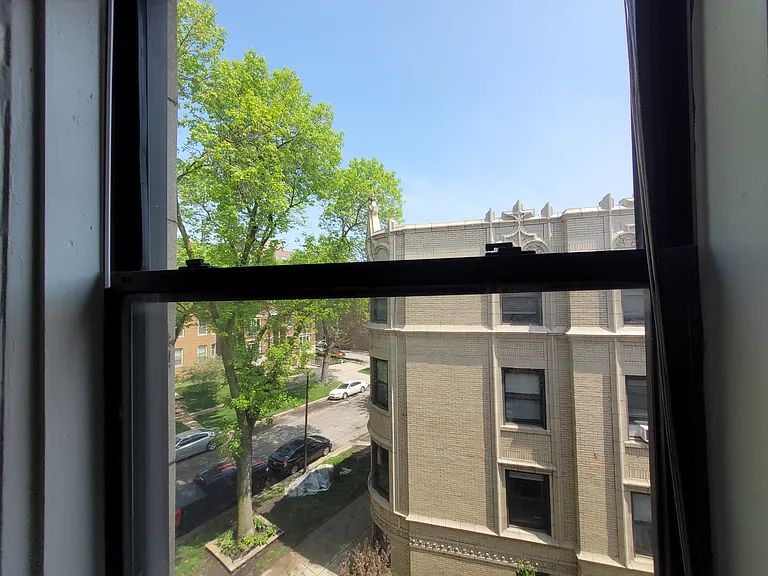 1233 W Chase Ave #3 — Photo 6