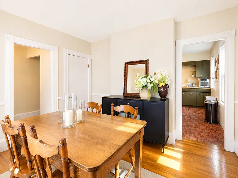 977 Main St #3 — Photo 8