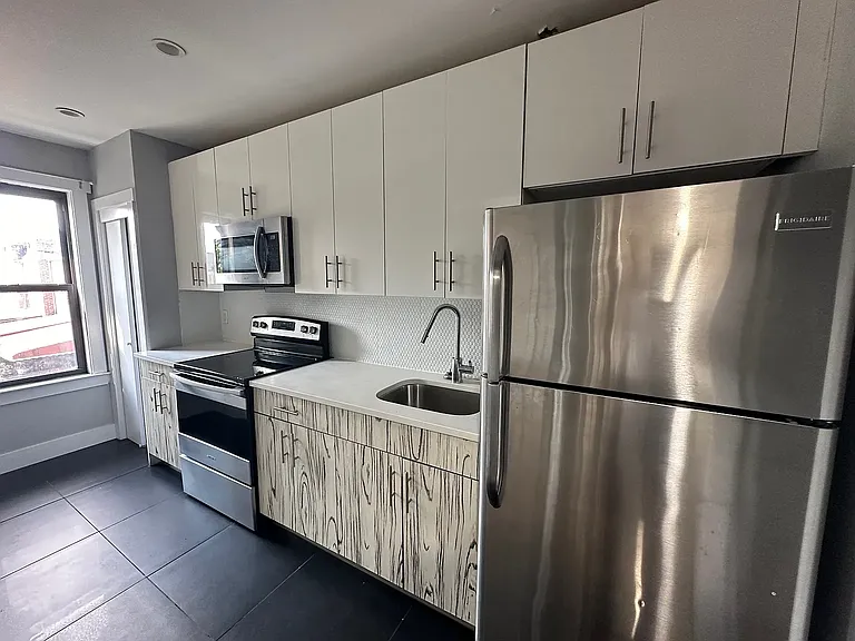 3410 Beverly Rd #2 — Photo 1