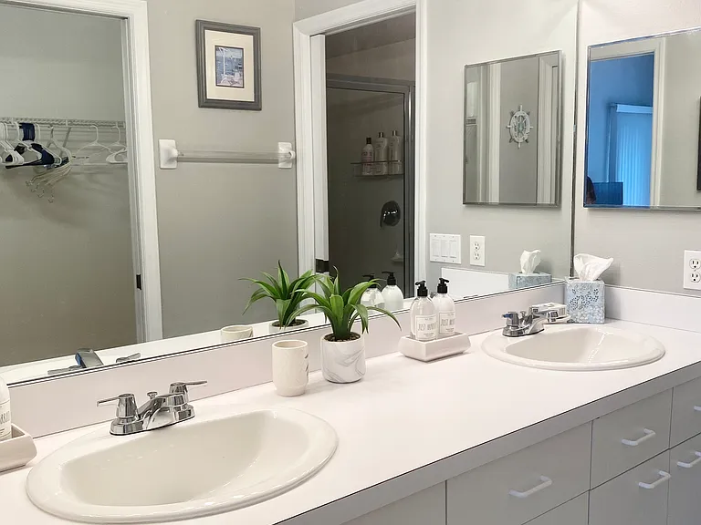 1104 Gondola Park Dr — Photo 6