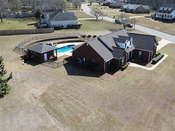 4th image of 201 Monticello Dr