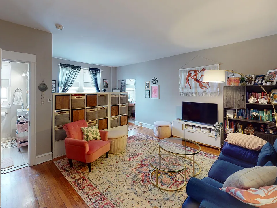 The Larchmont