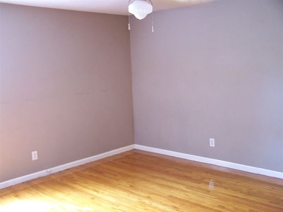 5th image of 49 Coatsland Dr