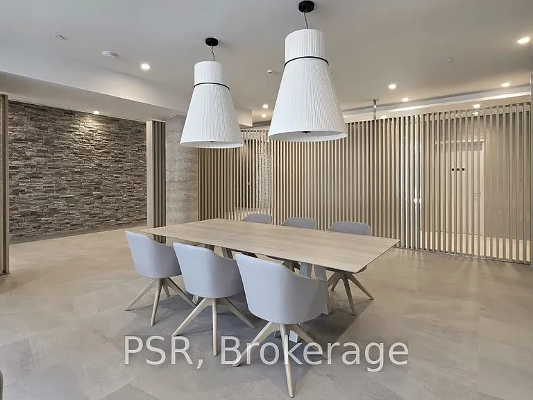 240 Markland Dr #511 — Photo 17