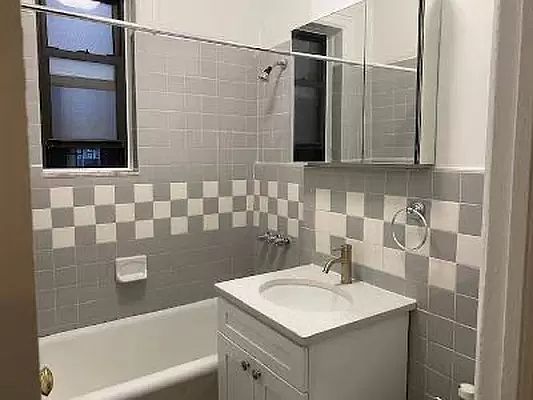 5th image of 28-19 42nd St #D1