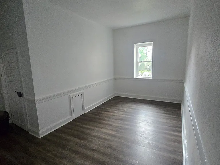 6 E Main St #A — Photo 8
