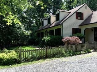 10162 Wesley Chapel Rd, Marshall, VA 20115