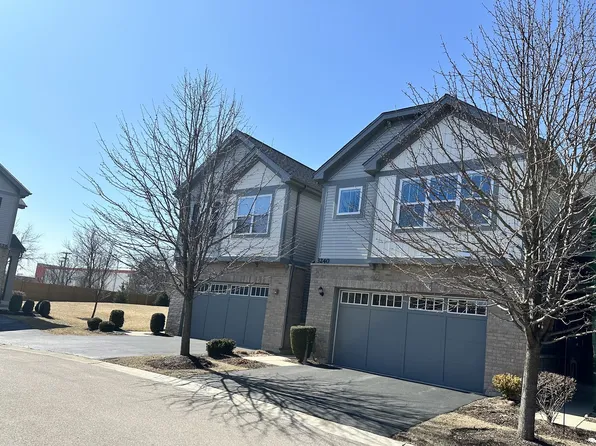 3240 N Heritage Ln, Arlington Heights, IL 60004