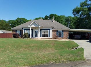 9 Mossey Ln, Millbrook, AL 36054