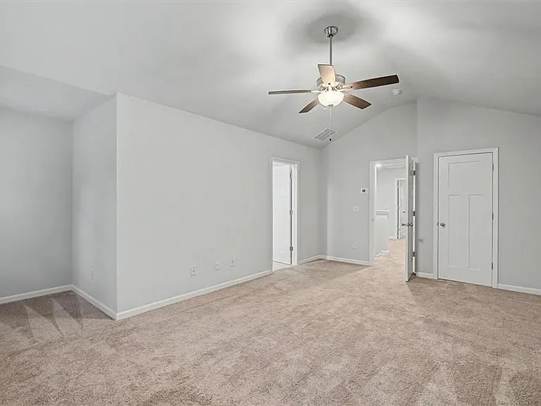1360 Sugar Glen Ct — Photo 13