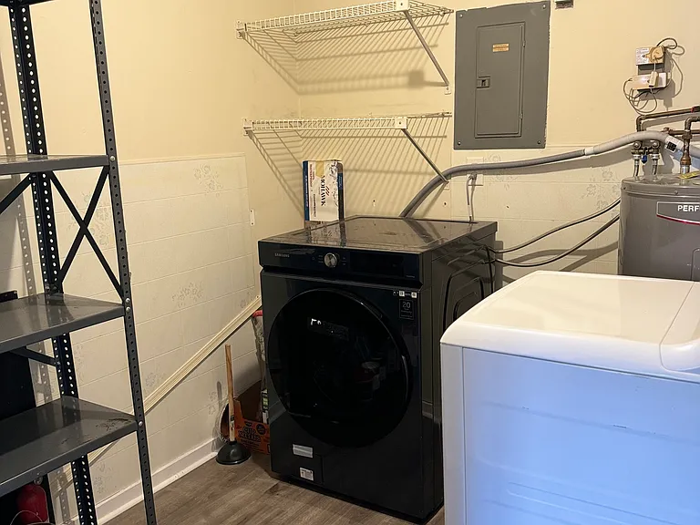 55 Thompson St #9C — Photo 9