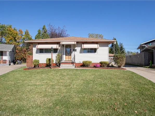 4325 Moonglow Ln, Cleveland, OH 44109