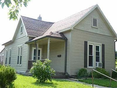 1st image of 703 S 8th St