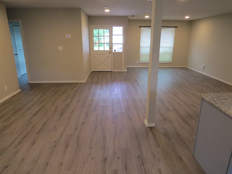 7410 Castle Crown — Photo 4