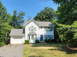 812 Bison Ct, Lusby, MD 20657