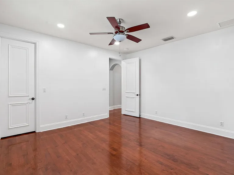 17550 Circle Pond Ct — Photo 50