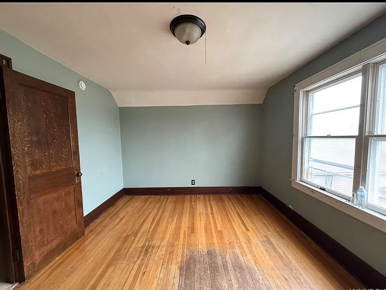 733 Lasalle Ave #2 — Photo 7