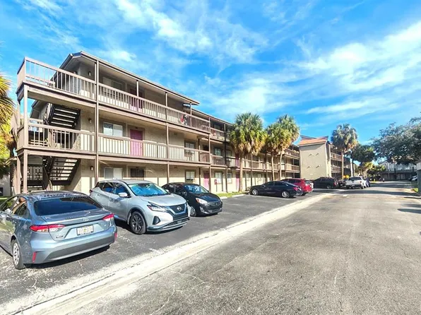 6306 Newtown Cir #6A3, Tampa, FL 33615