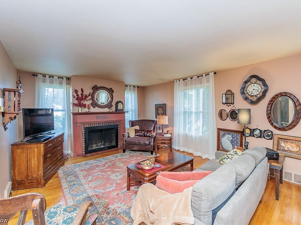 2352 Cleveland Blvd, Lorain, OH 44052 Zillow