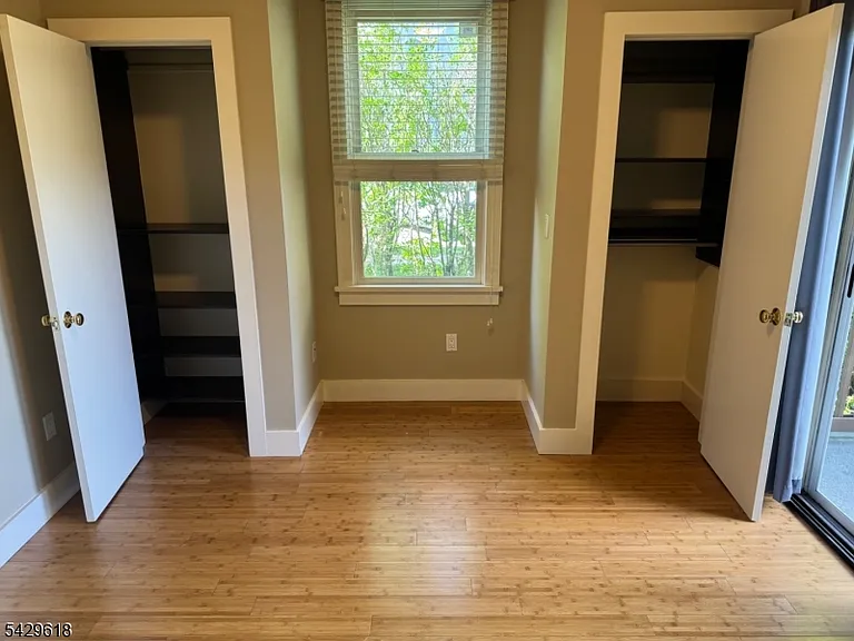 18 Sayre St #1L — Photo 11