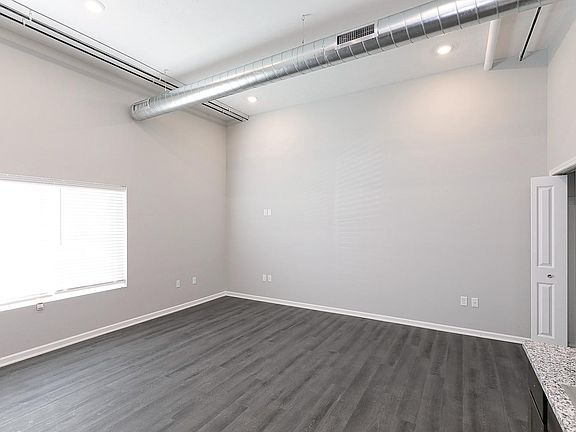 5th image of 2960 S Coddington Ave #1X1B