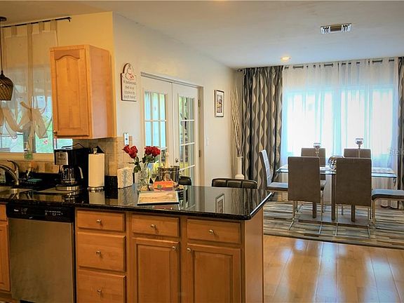 4th image of 10942 Oakhaven Dr