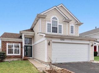1213 Darnell Dr, Mundelein, IL