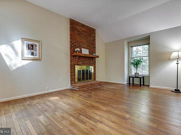 Sun-filled cozy family room