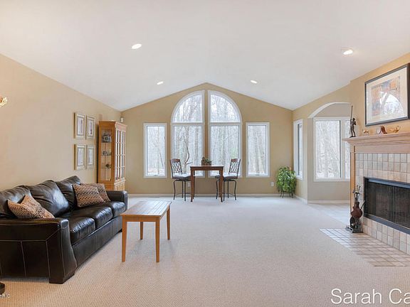 3rd image of 6200 Cannon Highlands Dr NE