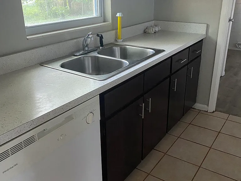 22606 SE 62nd Ave — Photo 4