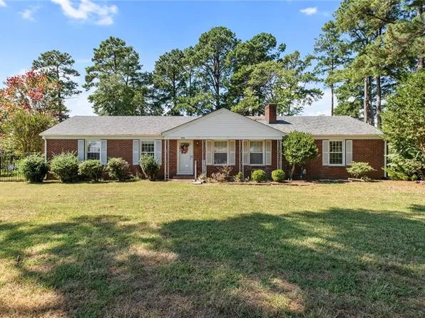 908 Magruder Rd, Smithfield, VA 23430