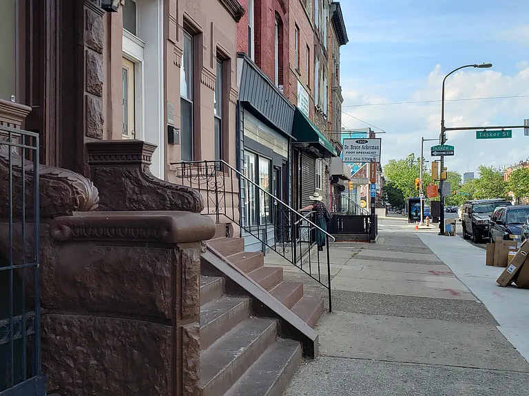 1610 S Broad St #3 — Photo 2