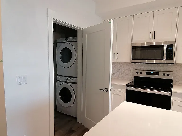 400 Auburn Meadows Cmn SE #406 — Photo 3