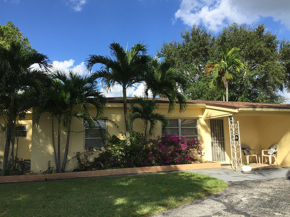 1st image of 2121 NE 183rd St