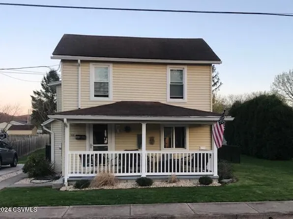221 E 9th St, Bloomsburg, PA 17815